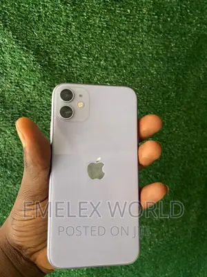 Apple iPhone 11 64 GB Purple