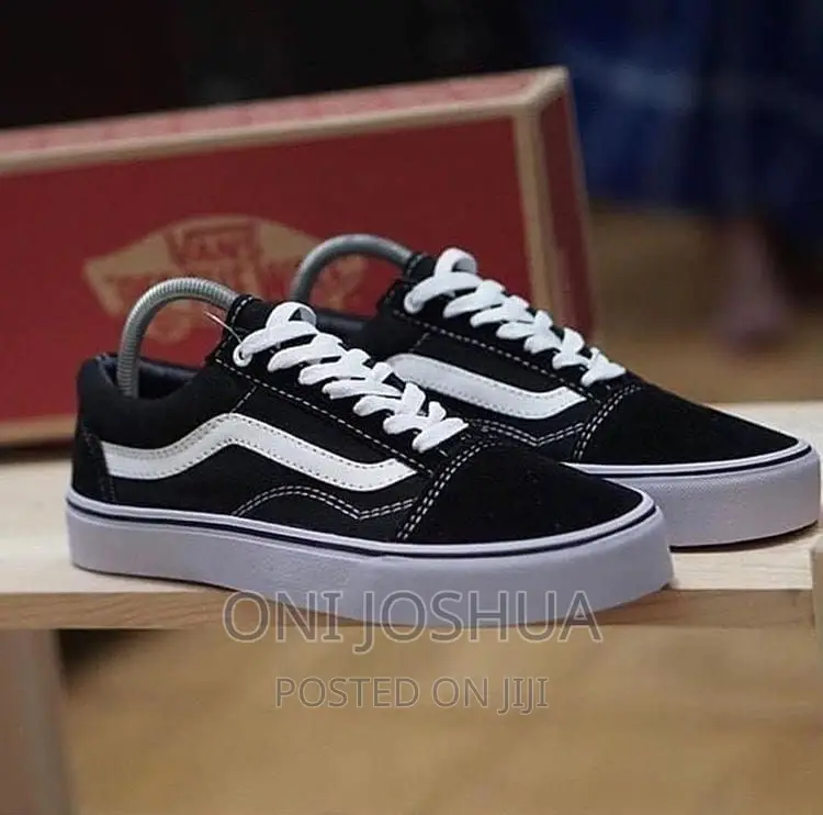 Grade Vans Sneakers