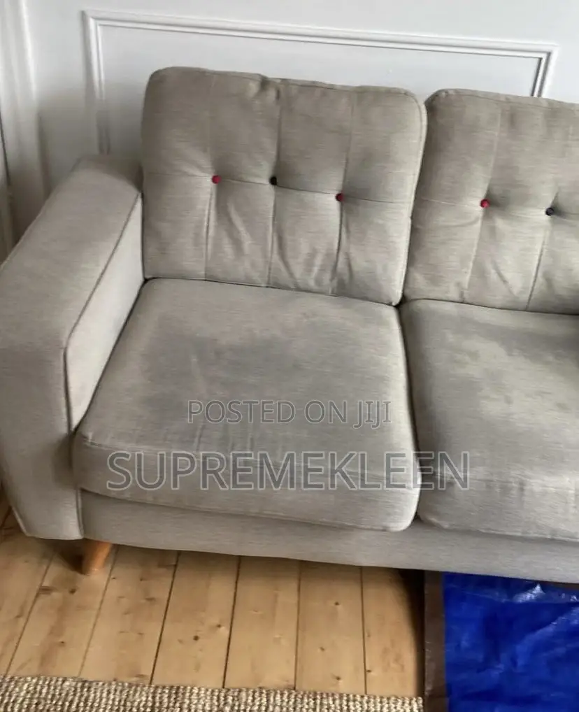Deep Upholstery Cleaning Service