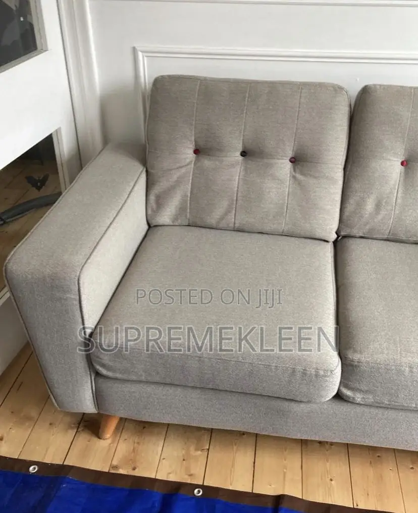 Deep Upholstery Cleaning Service