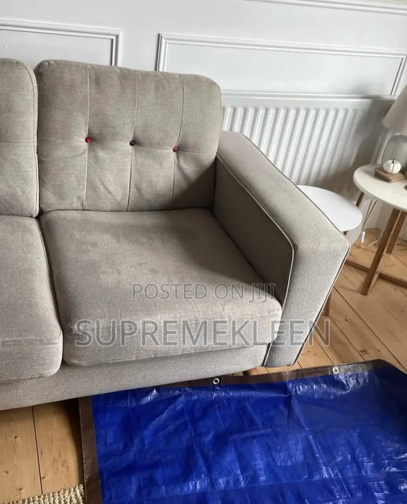 Deep Upholstery Cleaning Service