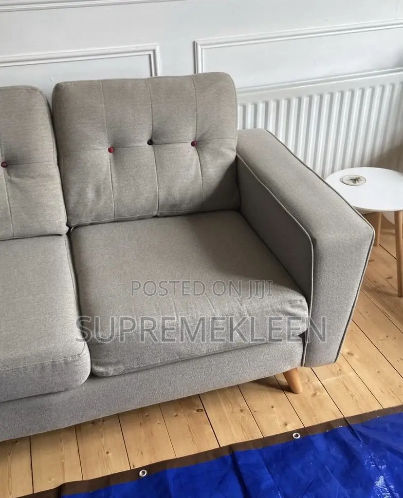 Deep Upholstery Cleaning Service