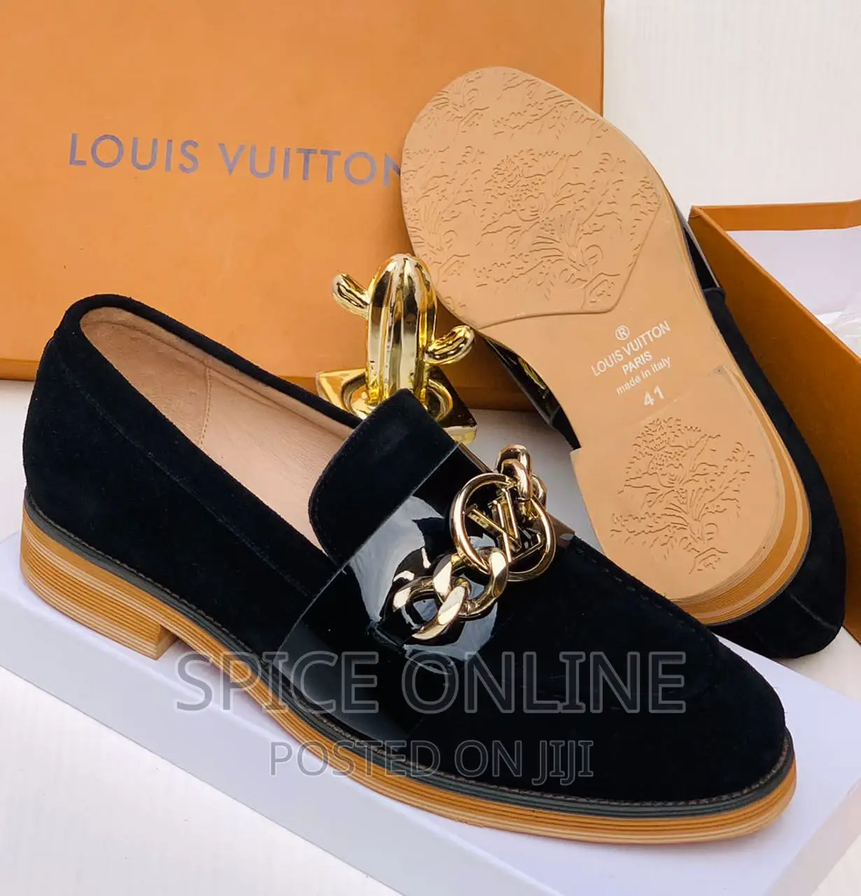 Tm: Louis Vuitton Shoe