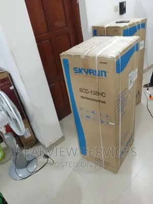 Environmental Friendly Skyrun Top Freezer Refrigerator 138L
