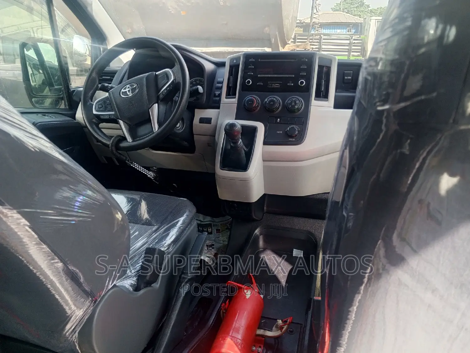Toyota Grand HiAce 2019 White