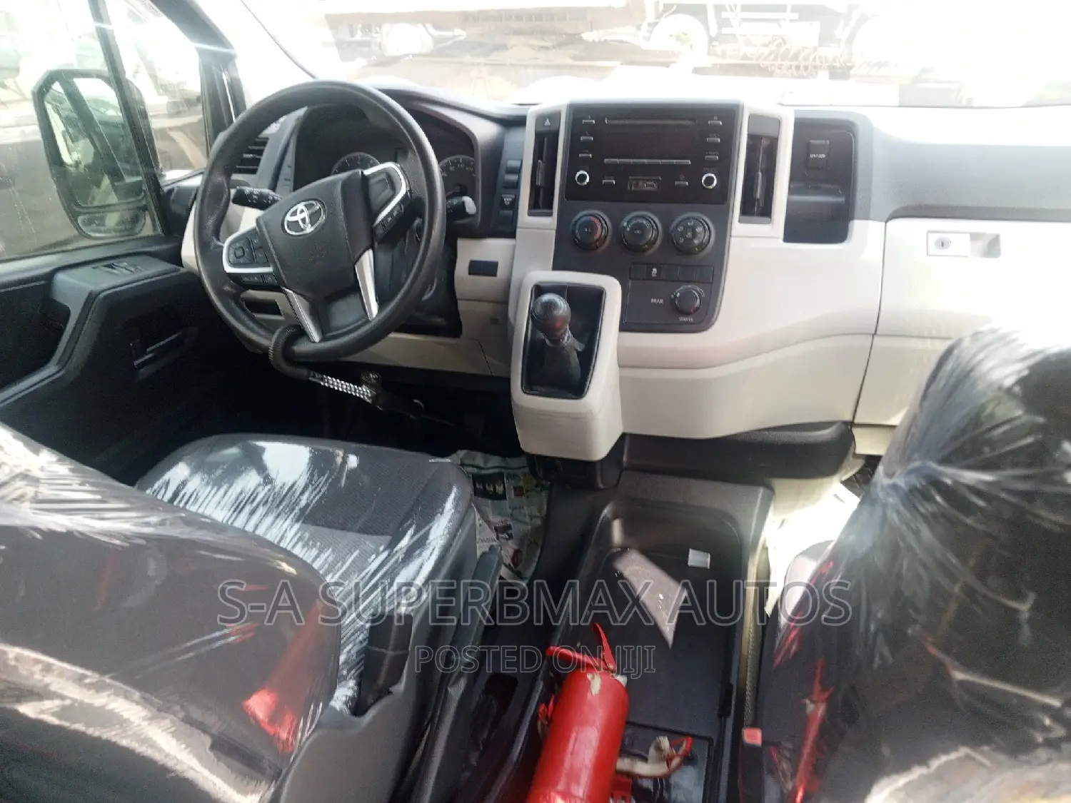 Toyota Grand HiAce 2019 White