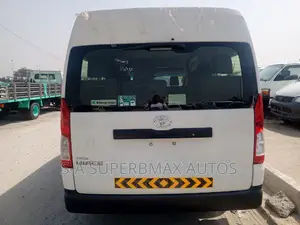 Toyota Grand HiAce 2019 White