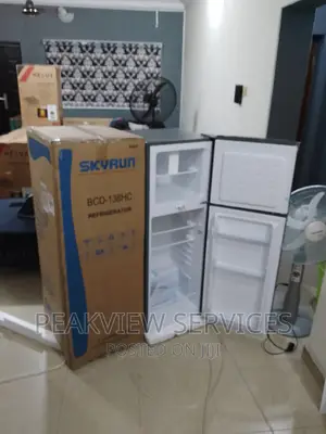 Fast Cooling Skyrun (BCD-138HC) Refrigerator With Shelves