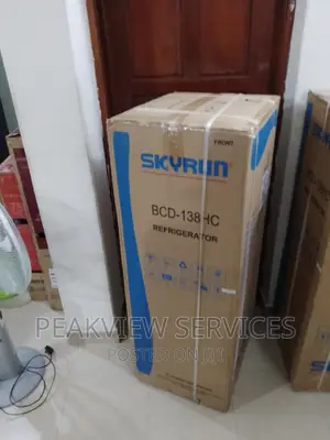 Fast Selling Skyrun Top Freezer Refrigerator With Shelves