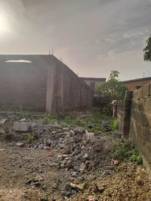 3bdrm Block of Flats in Governor Road Ikotun for sale