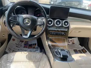 Mercedes-Benz GLC-Class 2017 Black