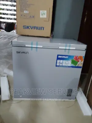 New in (BD-200A) Chest Freezer Skyrun+Key Lock