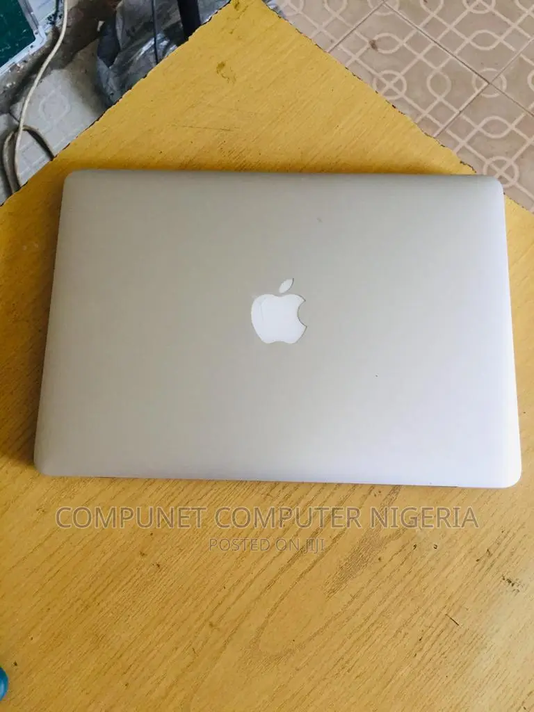 Laptop Apple MacBook 2015 8GB Intel Core I5 SSD 128GB