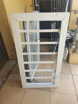 Frameless Window Design