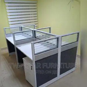 Modern Office 4 Seaters Work Station