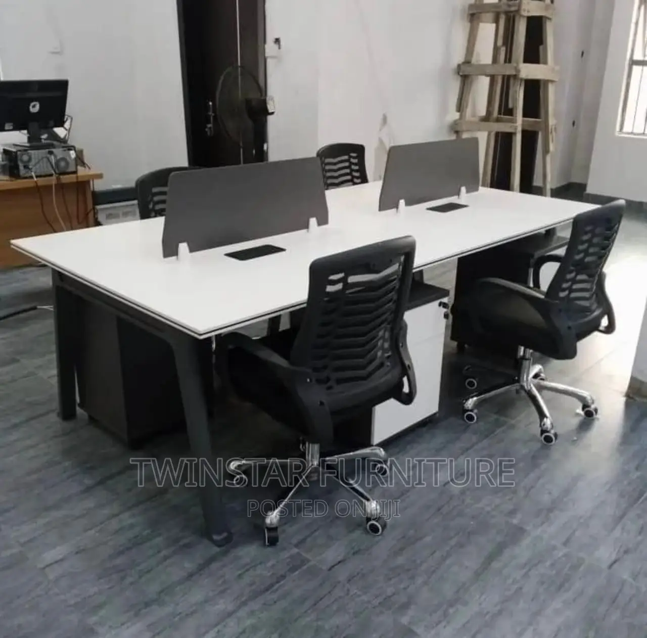 New Modern Executive Office 4 Seaters Work Station