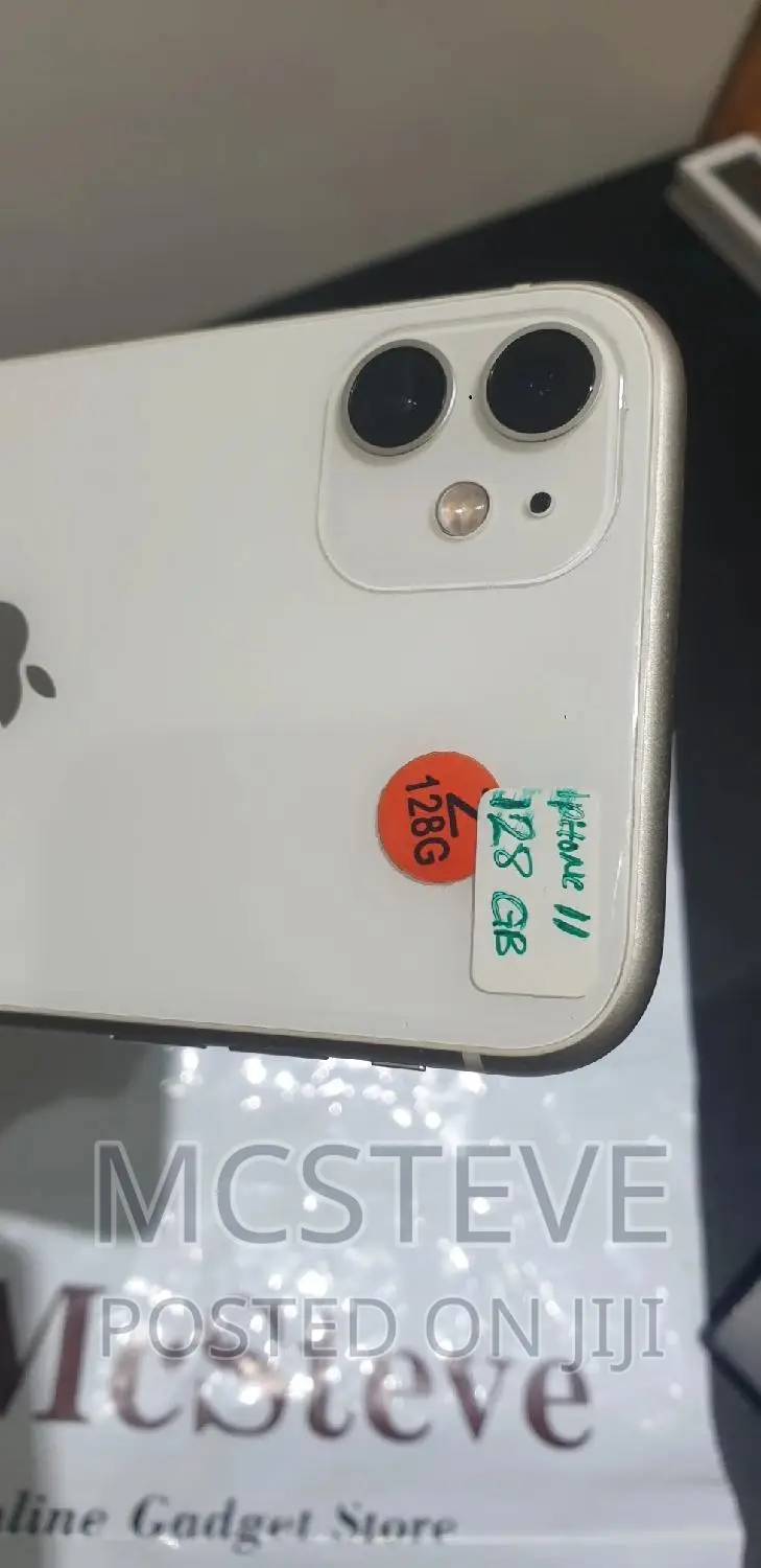 Apple iPhone 11 128 GB White
