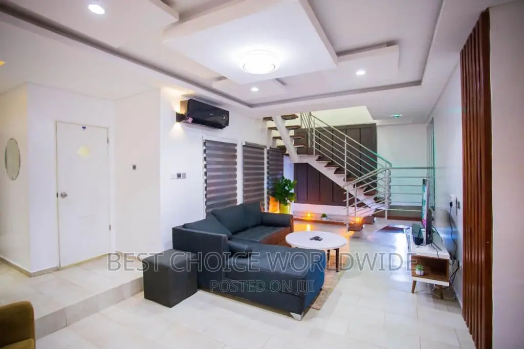 Furnished 3bdrm Duplex in Oluyole Estate for sale