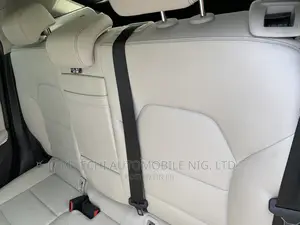 Mercedes-Benz GLA 250 2018 Gray