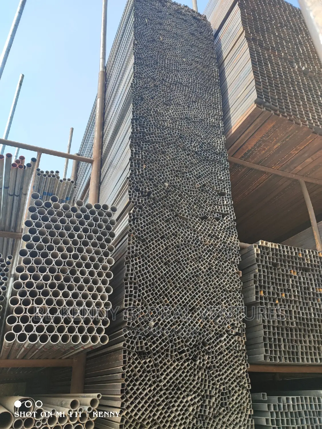 25 by 25 by 1.2mm Square Black Pipe