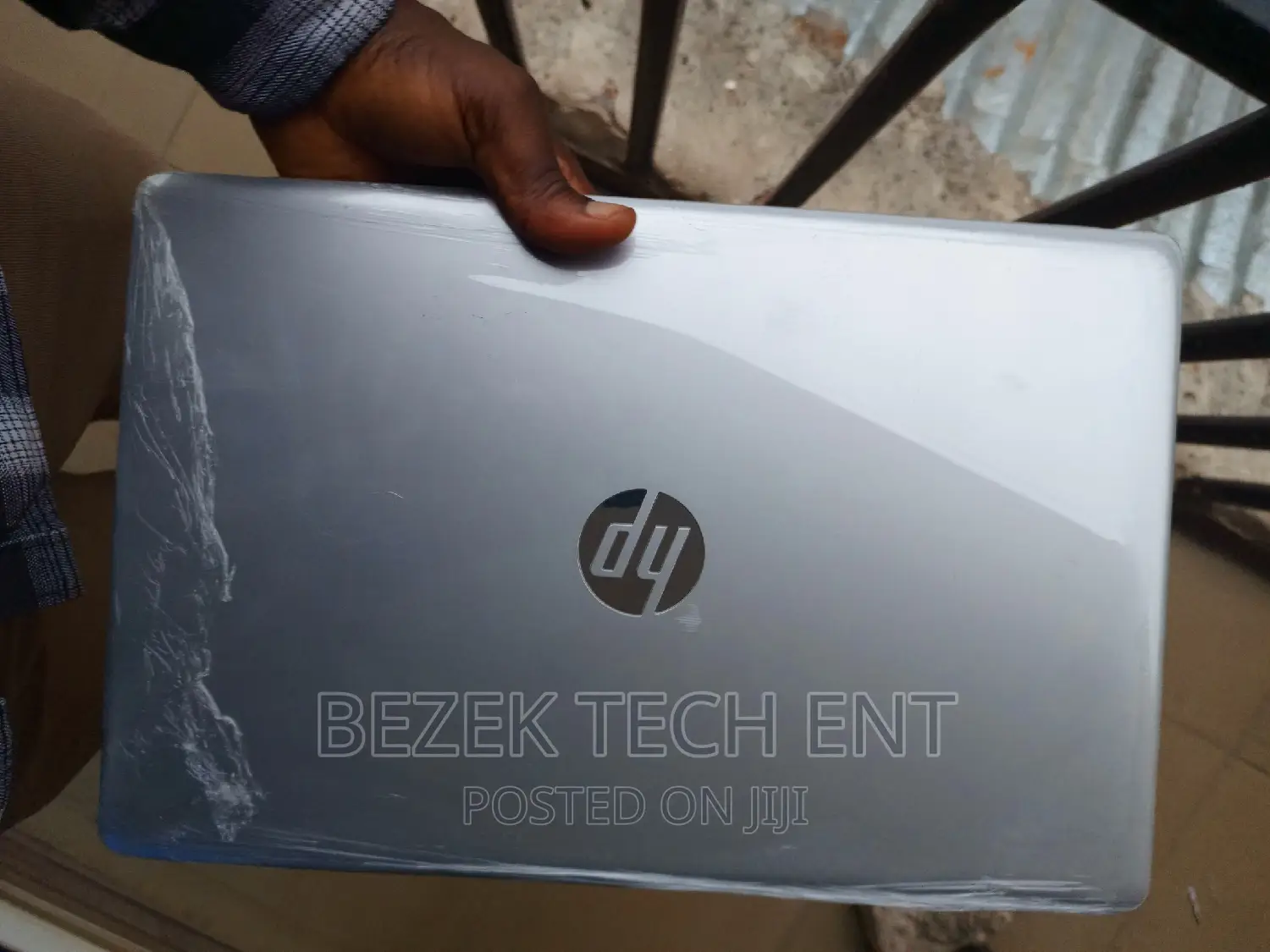 New Laptop HP Pavilion 15 4GB Intel Core I3 HDD 1T