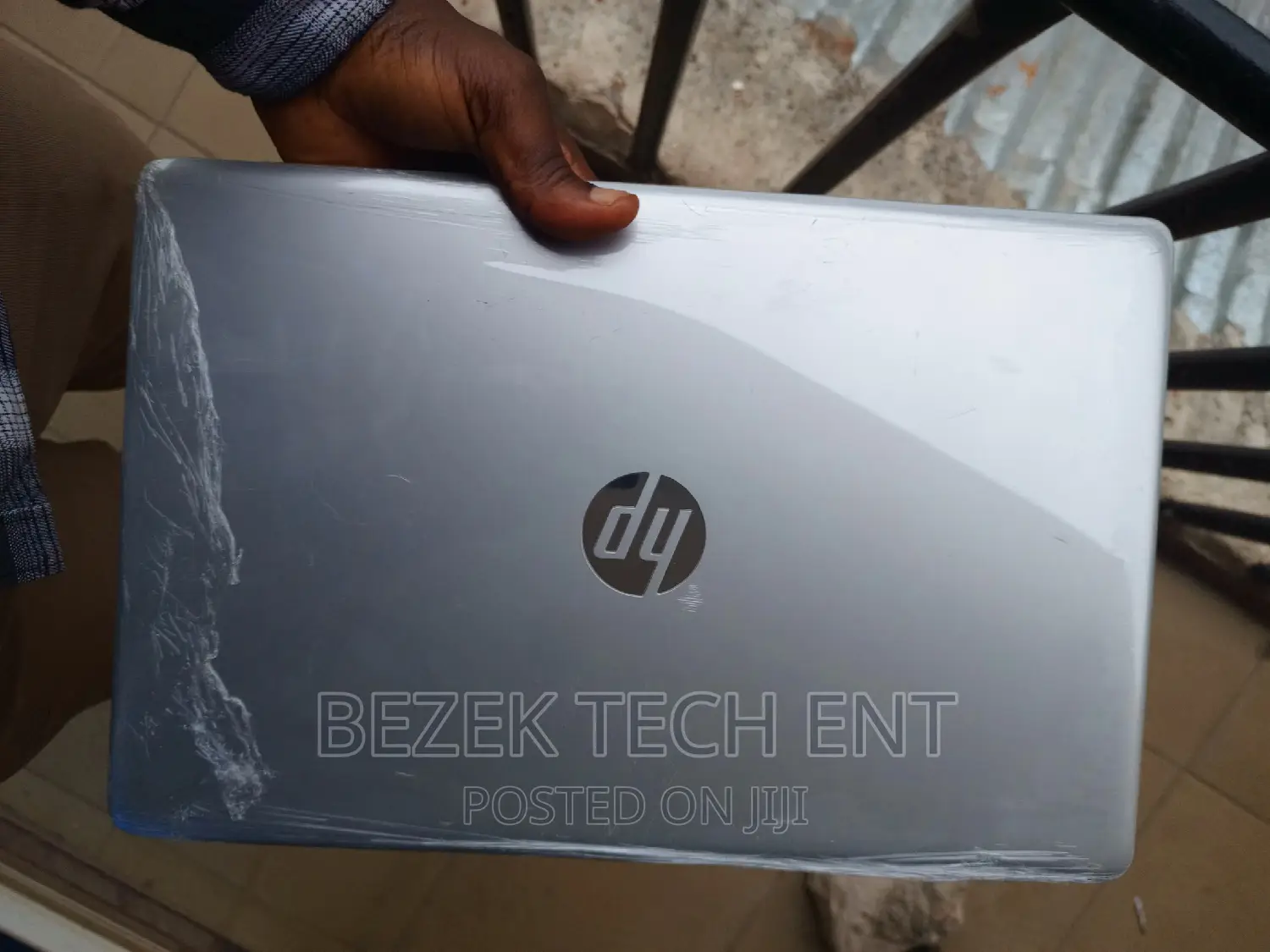 New Laptop HP Pavilion 15 4GB Intel Core I3 HDD 1T