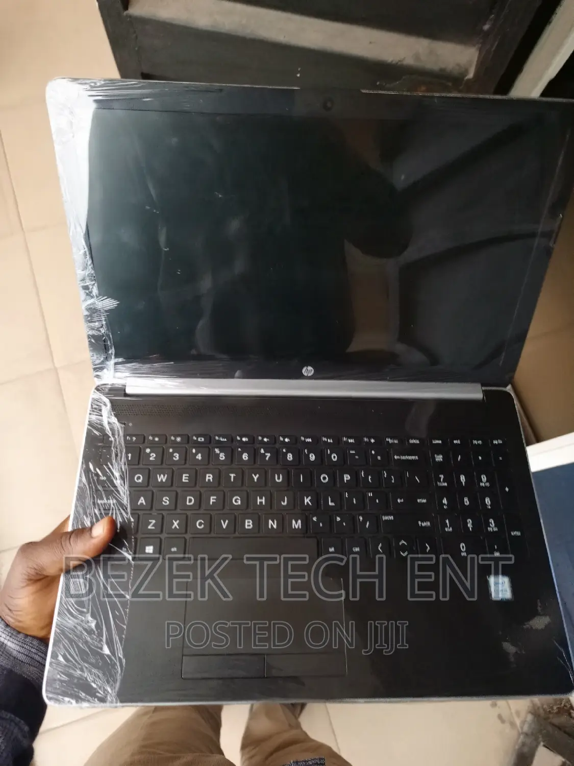New Laptop HP Pavilion 15 4GB Intel Core I3 HDD 1T