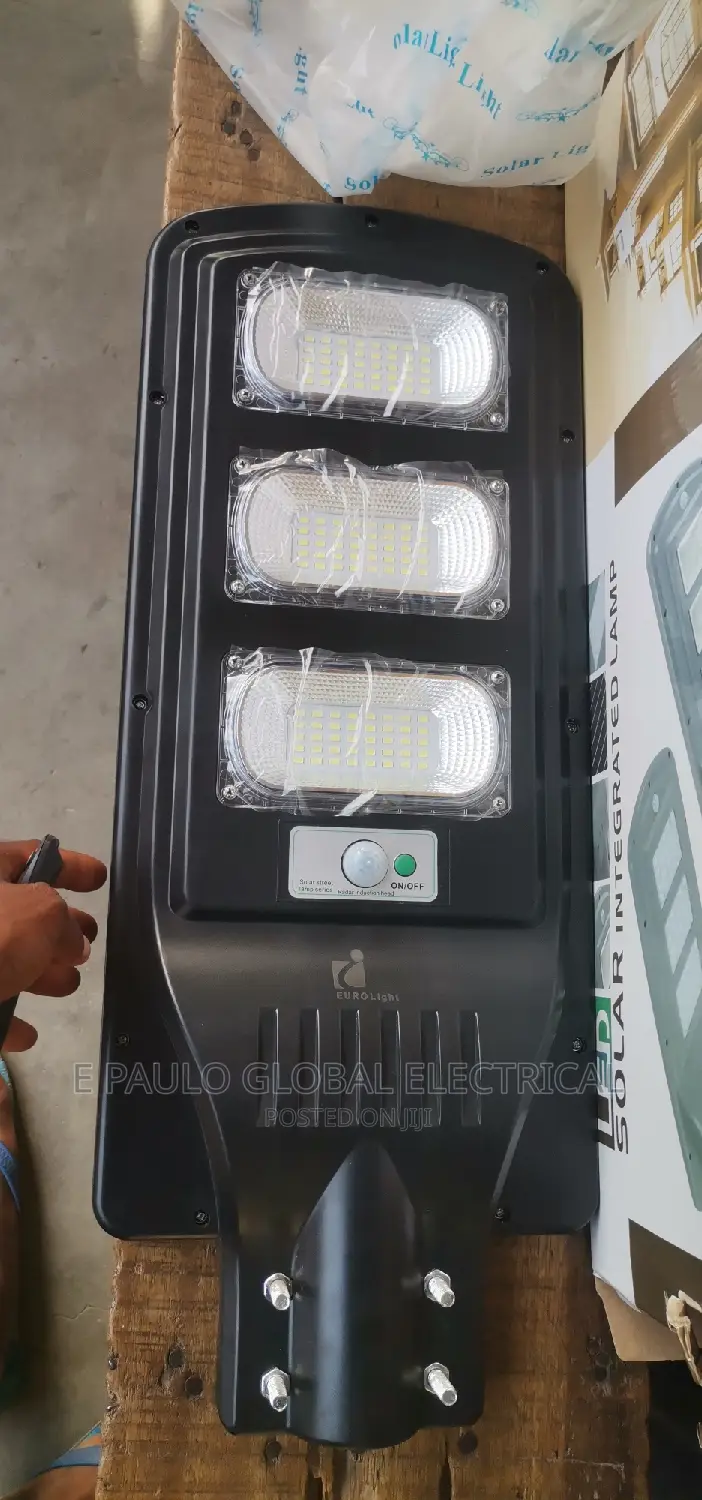 60 Solar Panel Light