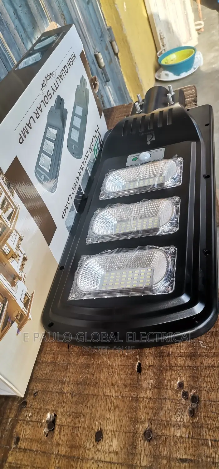 60 Solar Panel Light