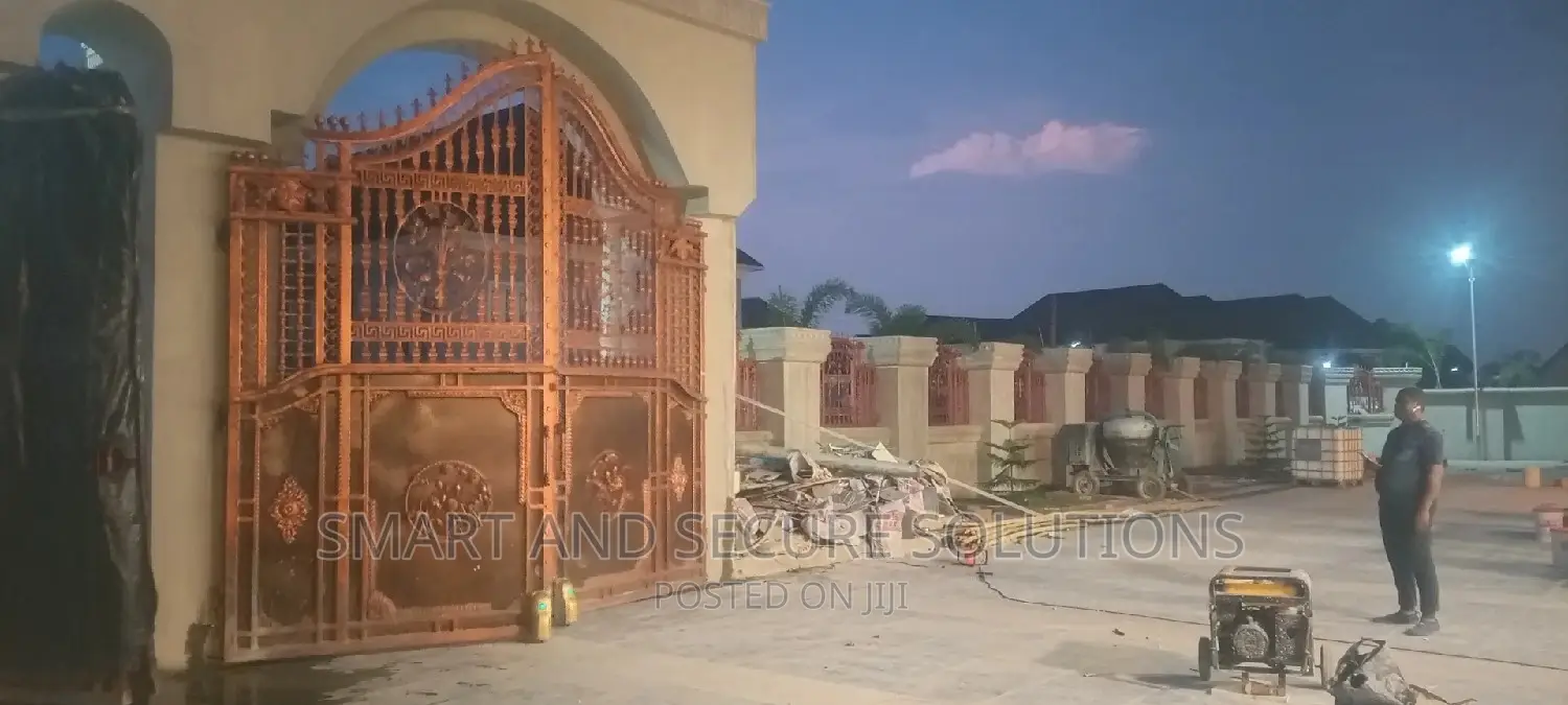 Automatic/Remote Control Gate Installer