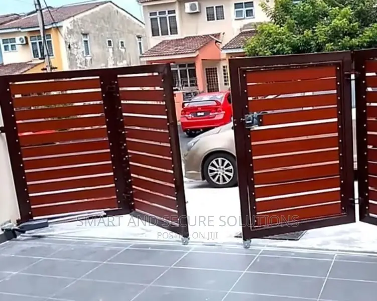 Automatic/Remote Control Gate Installer