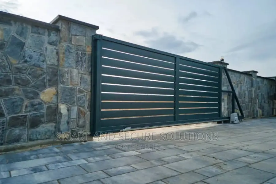 Automatic/Remote Control Gate Installer