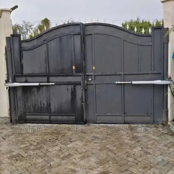 Automatic/Remote Control Gate Installer