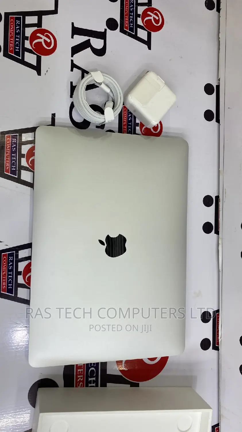 Laptop Apple MacBook Pro 2018 16GB Intel Core I7 SSD 512GB