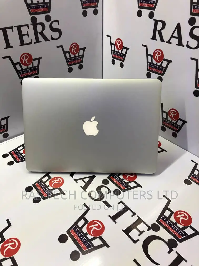 Laptop Apple MacBook Pro 2018 16GB Intel Core I7 SSD 512GB