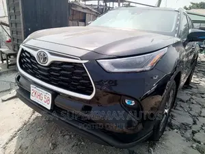 Toyota Highlander Limited 2022 Black
