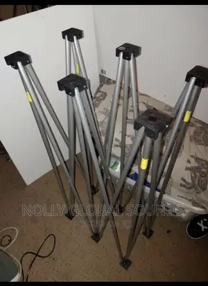 6 Legs Dj Skeleton Stand