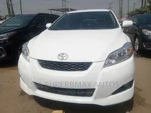 Toyota Matrix 2009 White