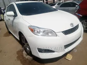 Toyota Matrix 2009 White