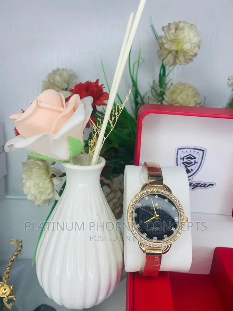 Metal Untarnished Wristwatch