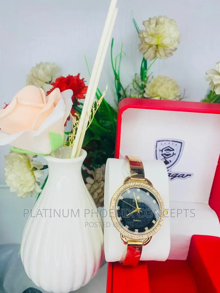 Metal Untarnished Wristwatch