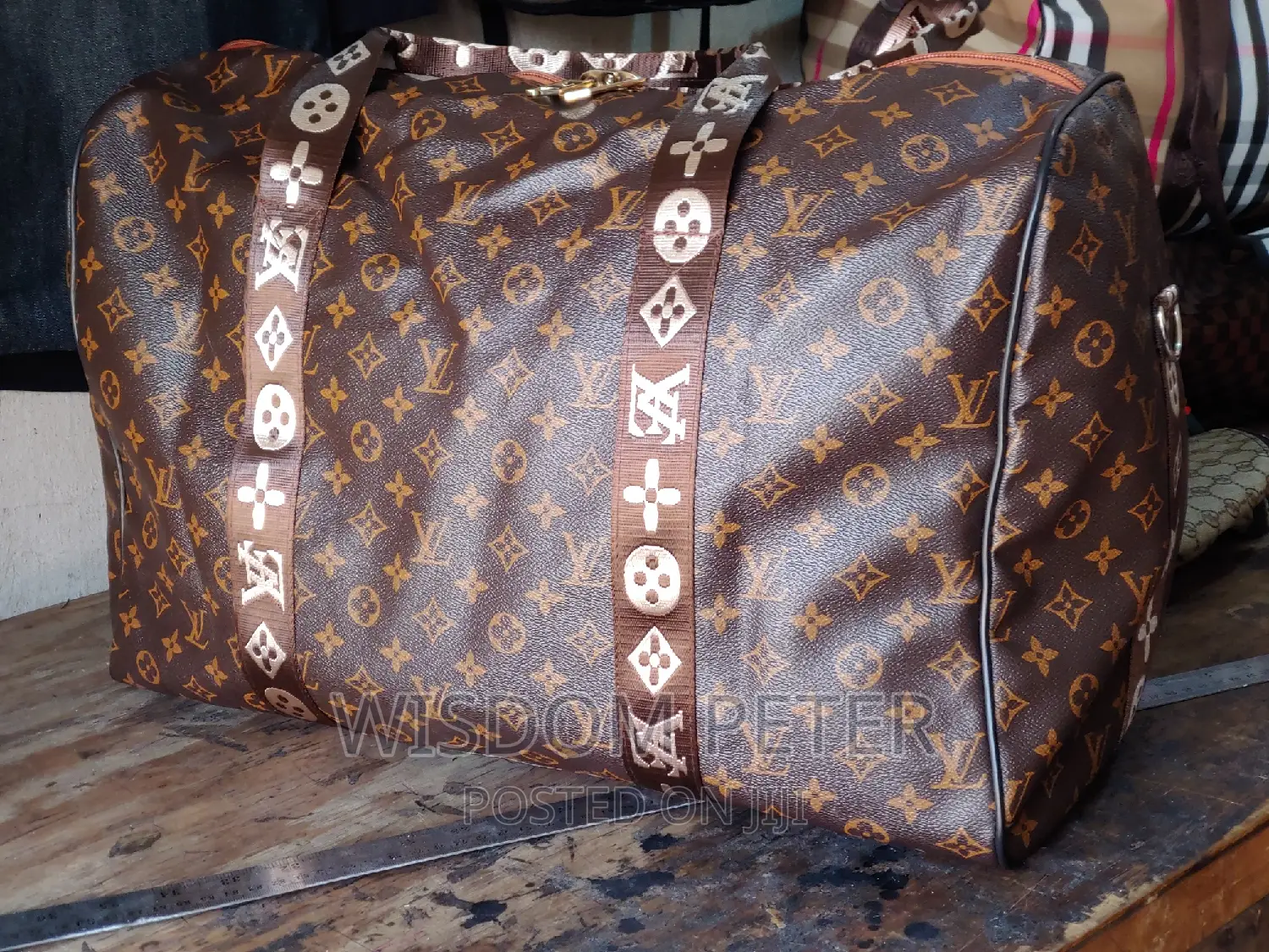 Petson Design Traveling Bag