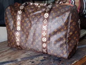 Petson Design Traveling Bag