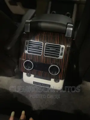 High Quality Certified Brand New Rear Ac Vent Range Rover.