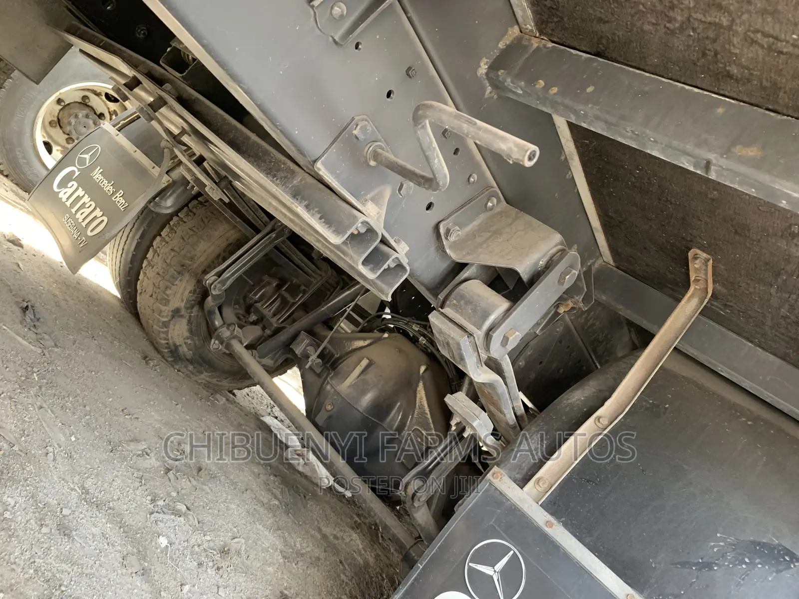 Mecedeces 814 Container Body