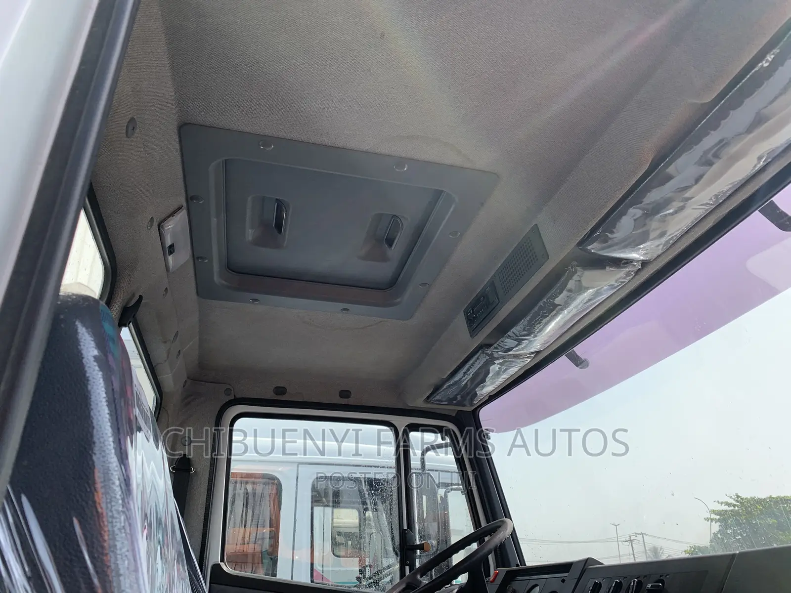 Mecedeces 814 Container Body