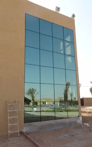 Reflective Glass Curtain Walls