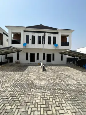 4bdrm Duplex in Chevrons  By Orchid for sale
