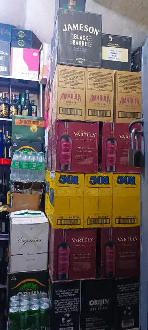 Don Simon Tinto, Four Cousins, Imperial, 501 Brandy Etc