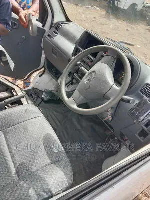 Daihatsu Hijet 2005 White